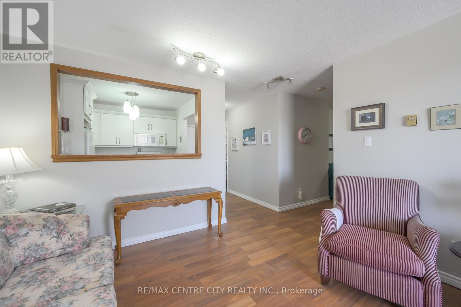 309 - 729 Deveron Crescent, London South, Ontario  N5Z 4X5 - Photo 9 - X12207660
