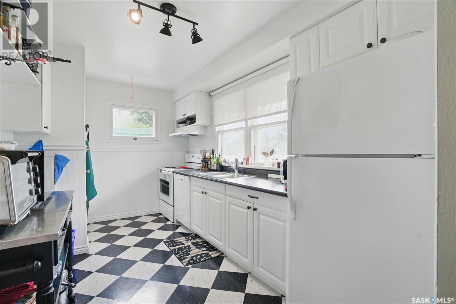 310 Cumberland Avenue S, Saskatoon, Saskatchewan  S7N 1M1 - Photo 11 - SK008725