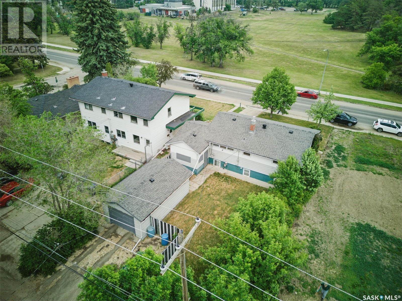 310 Cumberland Avenue S, Saskatoon, Saskatchewan  S7N 1M1 - Photo 2 - SK008725
