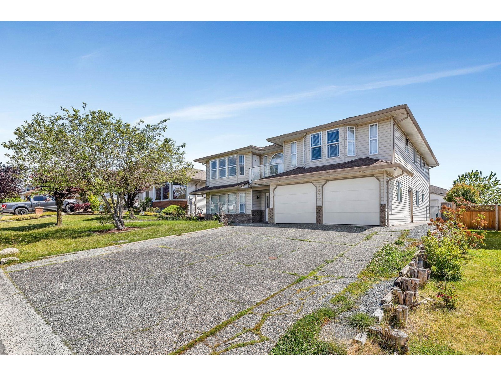 Property at 3096 KINGFISHER DRIVE image 2