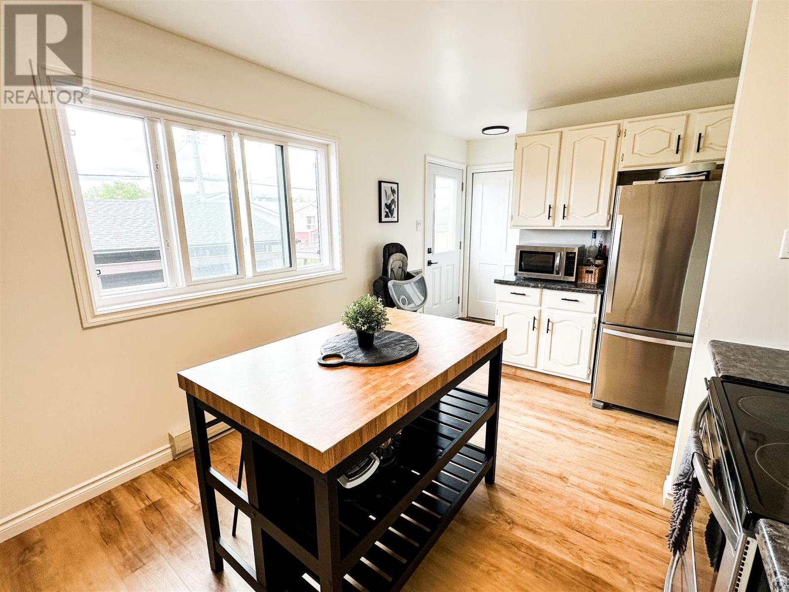 124 Dickenson Rd, Balmertown, Ontario  P0V 1C0 - Photo 3 - TB251456