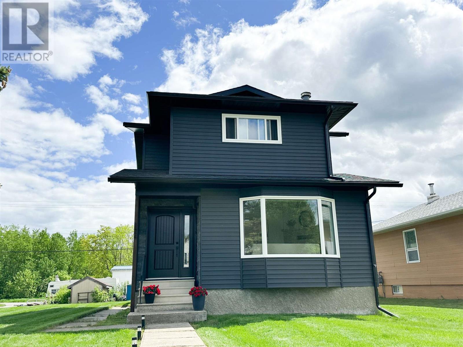 124 Dickenson RD, Balmertown, Ontario