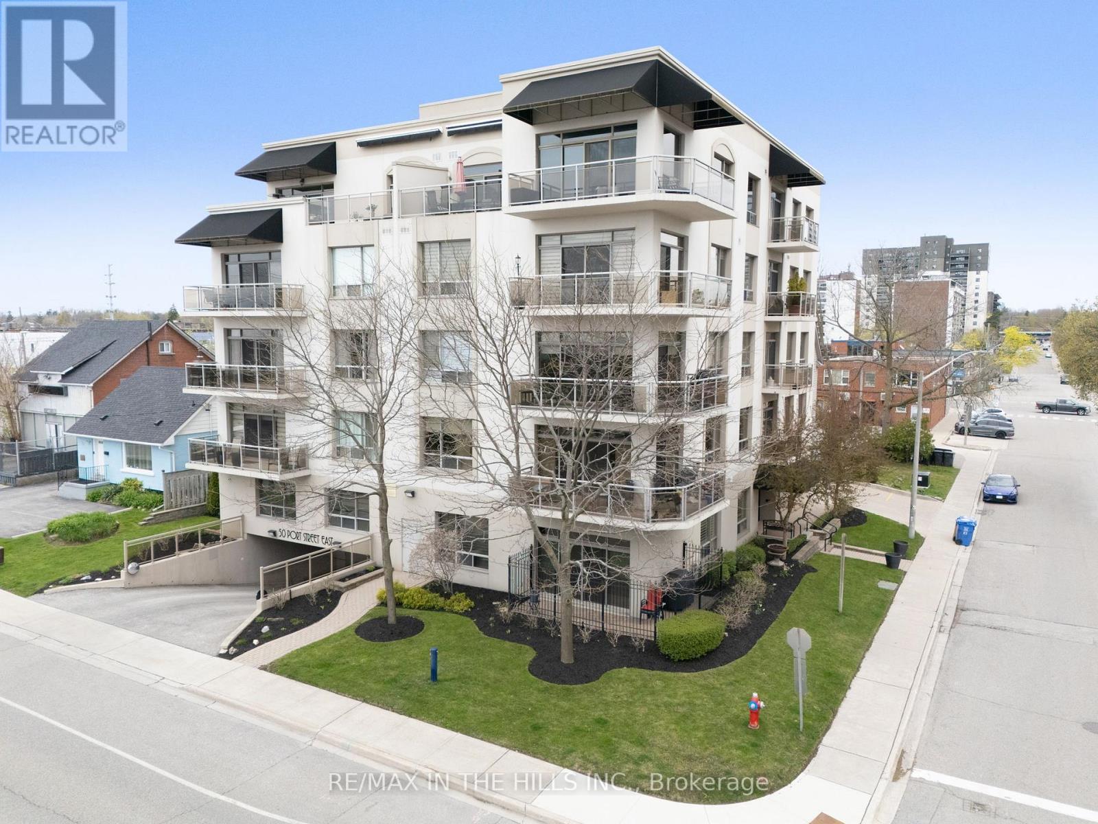 404 - 50 Port Street E, Mississauga, Ontario  L5G 1C1 - Photo 1 - W12207522