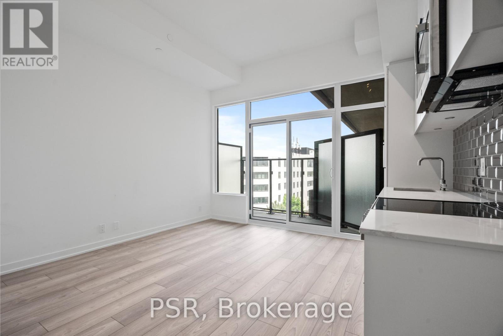 506 - 285 DUFFERIN STREET, Toronto, Ontario