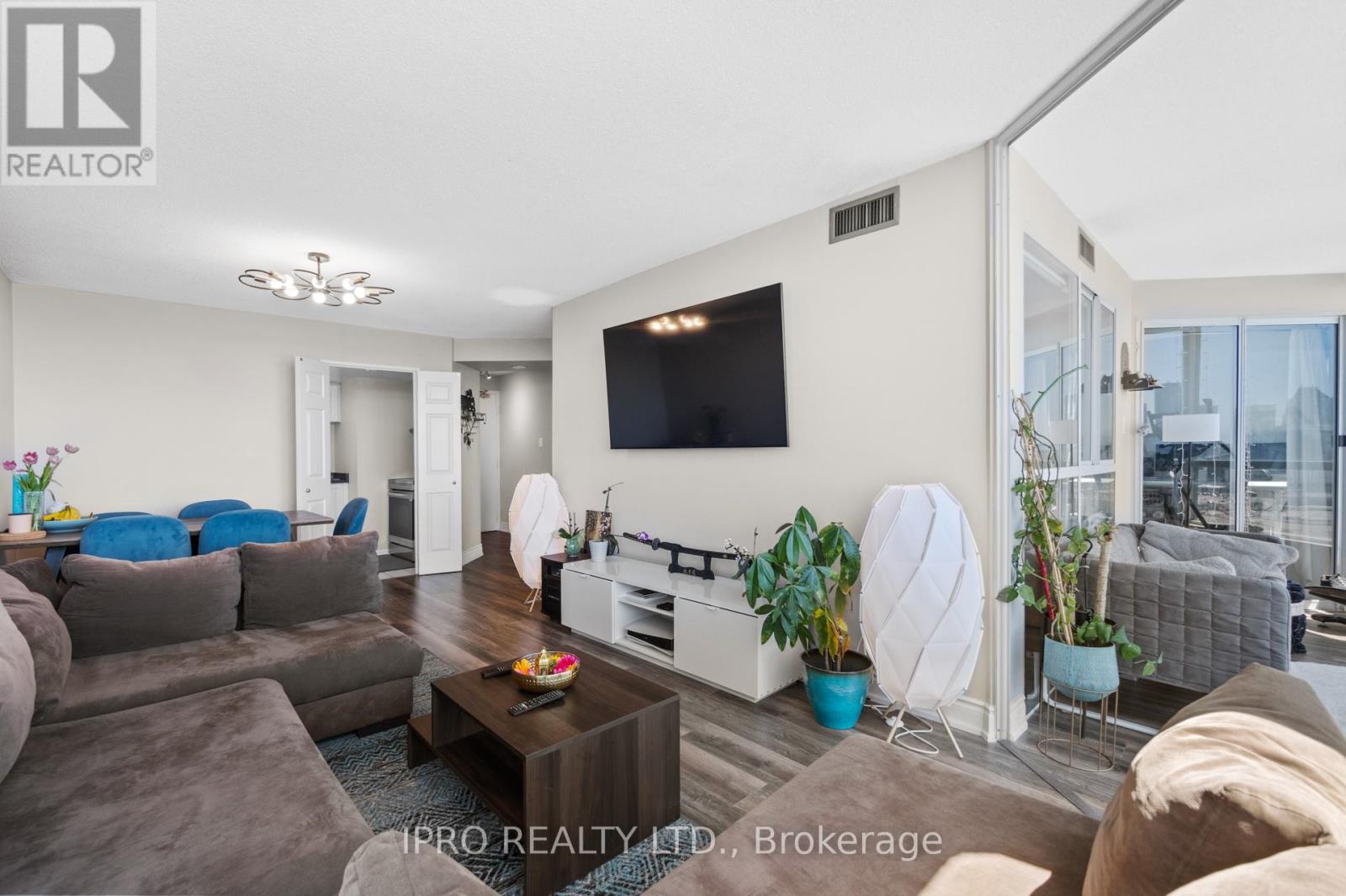 2106 - 4460 Tucana Court, Mississauga, Ontario  L5R 3K9 - Photo 16 - W12207562