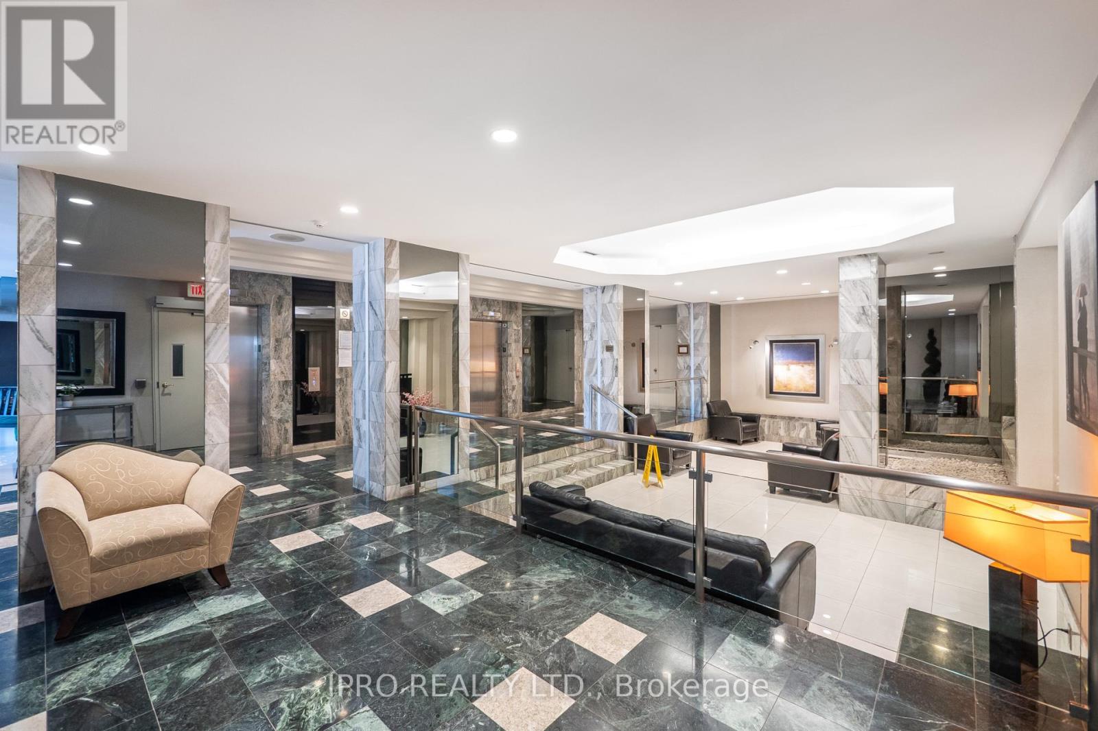 2106 - 4460 Tucana Court, Mississauga, Ontario  L5R 3K9 - Photo 5 - W12207562