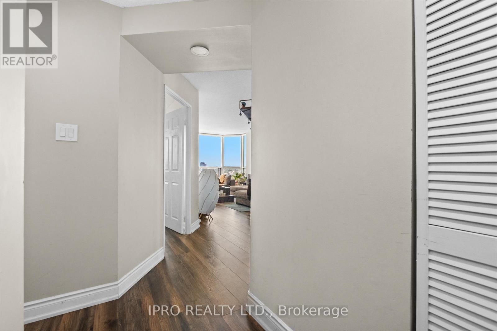 2106 - 4460 Tucana Court, Mississauga, Ontario  L5R 3K9 - Photo 8 - W12207562