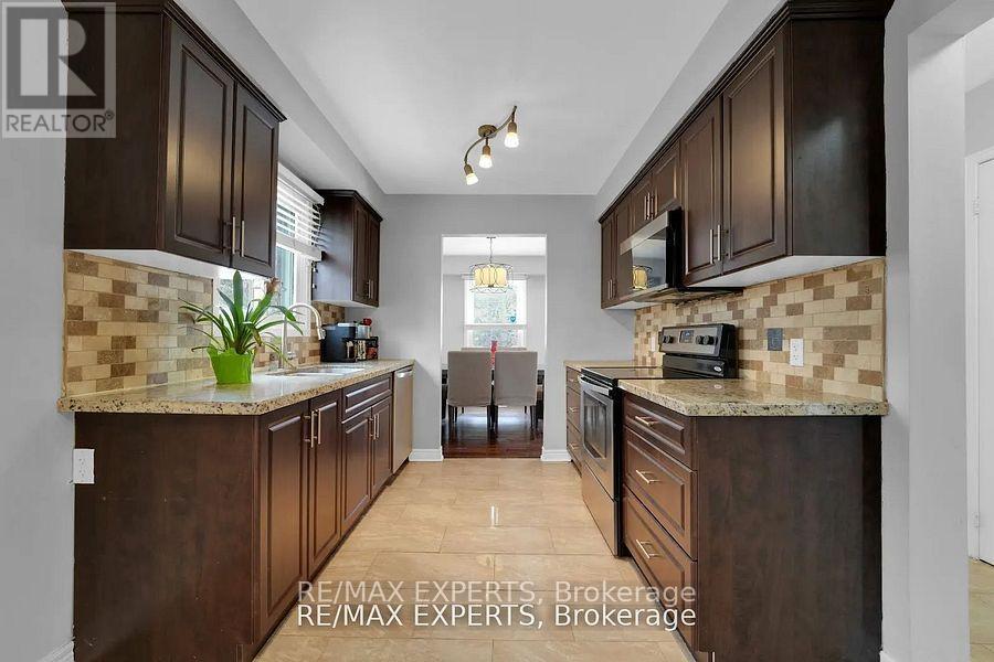 10 Cassander Crescent, Brampton, Ontario  L8Z 1Z2 - Photo 8 - W12207575