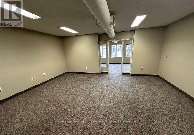 442 Brant Street, Burlington, Ontario  L7S 1G6 - Photo 8 - W12207600
