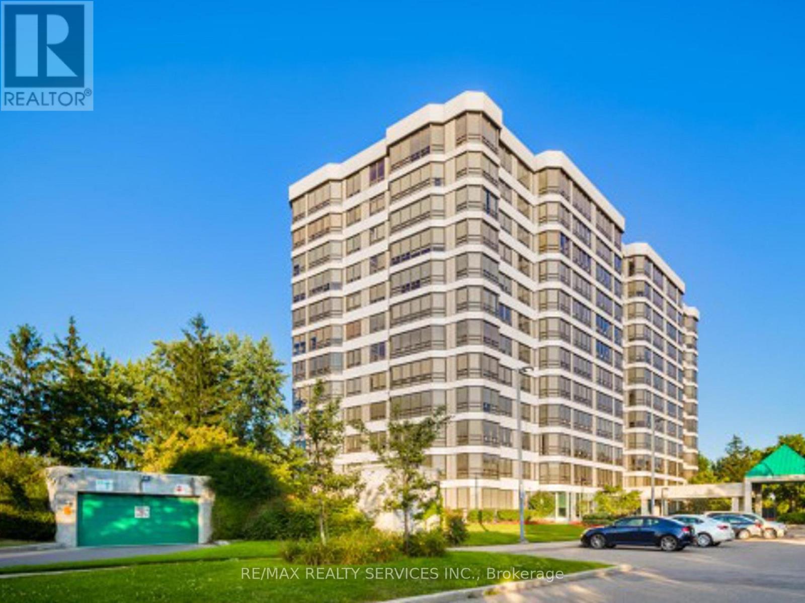 902 - 330 Mill Street S, Brampton, Ontario  L6Y 3V3 - Photo 1 - W12207607