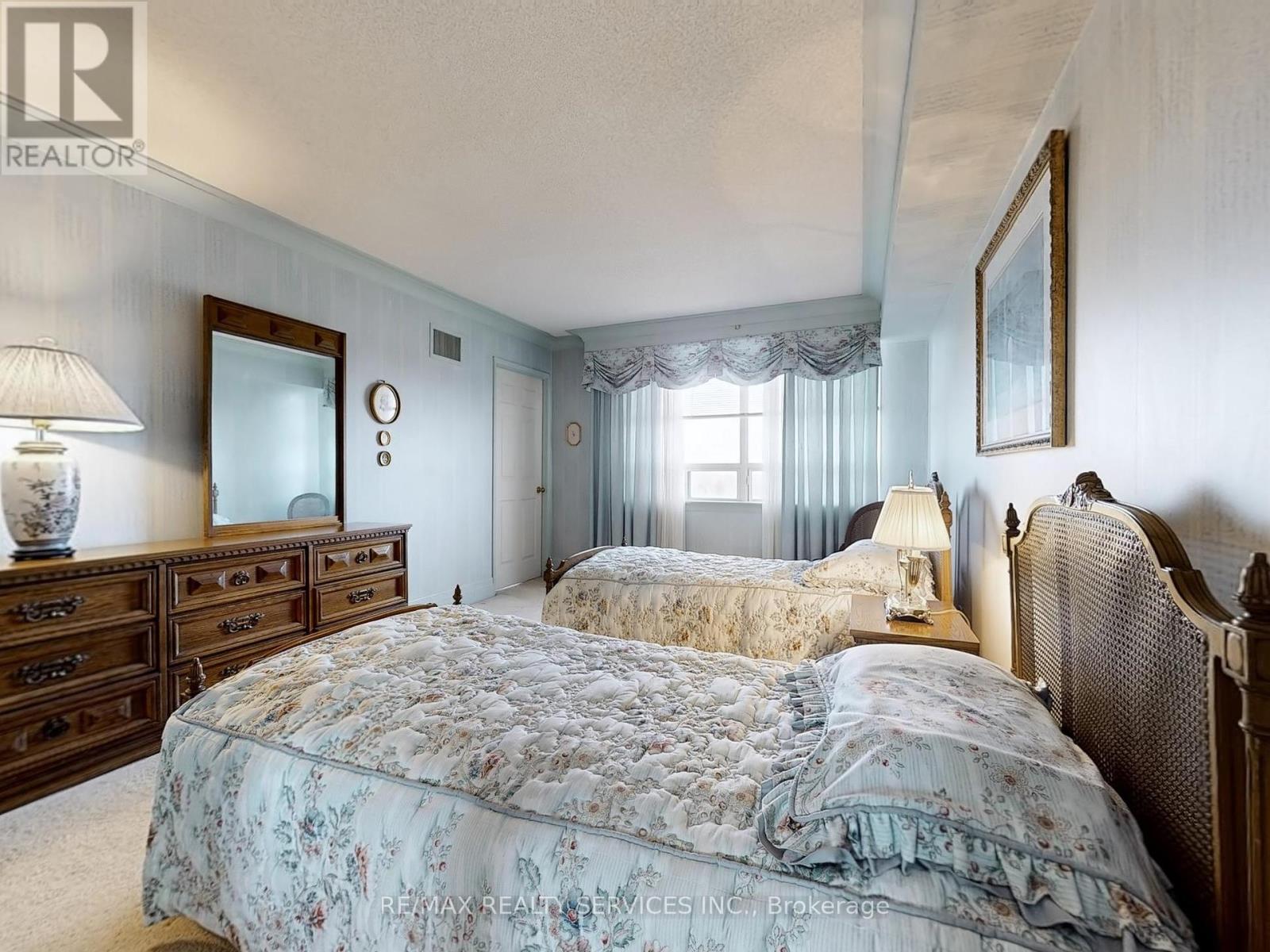 902 - 330 Mill Street S, Brampton, Ontario  L6Y 3V3 - Photo 26 - W12207607