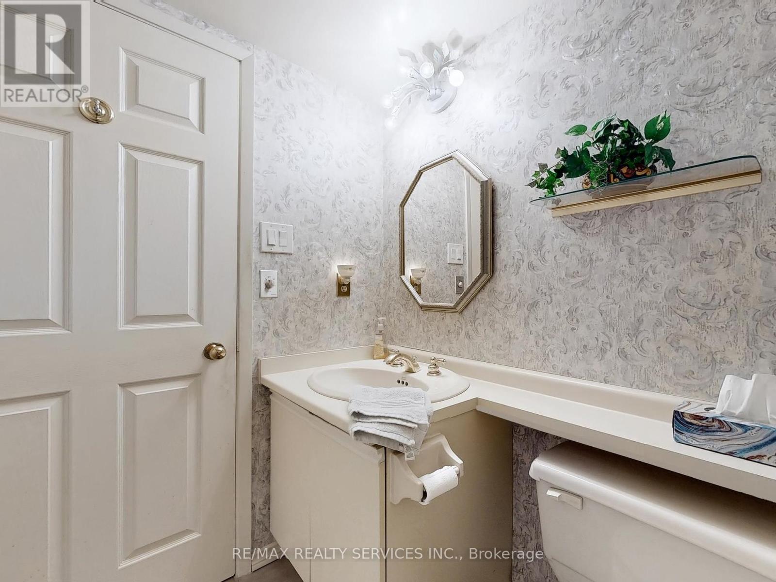 902 - 330 Mill Street S, Brampton, Ontario  L6Y 3V3 - Photo 28 - W12207607