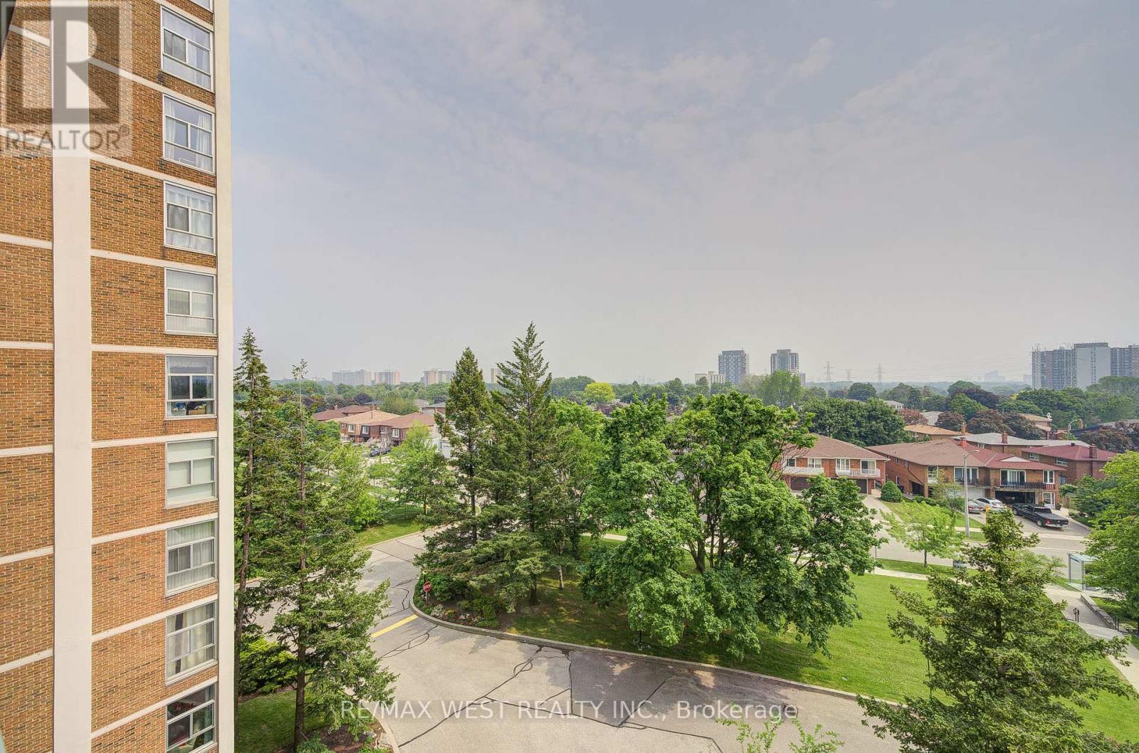 606 - 44 Longbourne Drive, Toronto, Ontario  M9R 2M7 - Photo 43 - W12207622