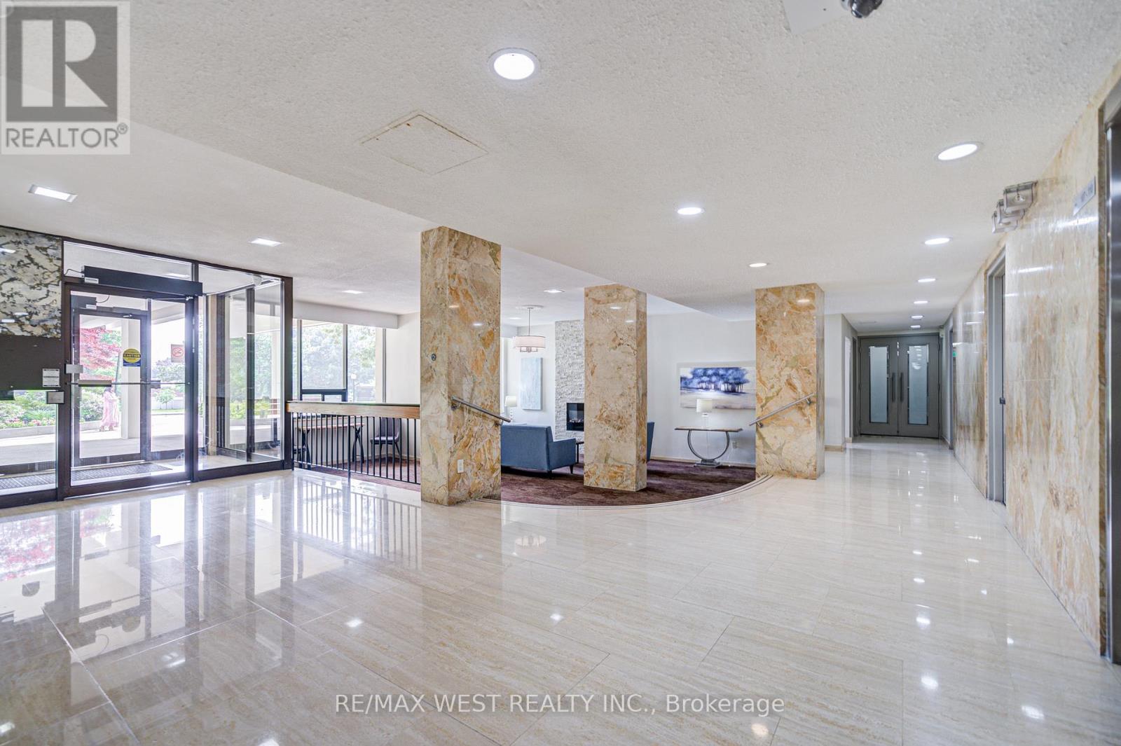 606 - 44 Longbourne Drive, Toronto, Ontario  M9R 2M7 - Photo 9 - W12207622