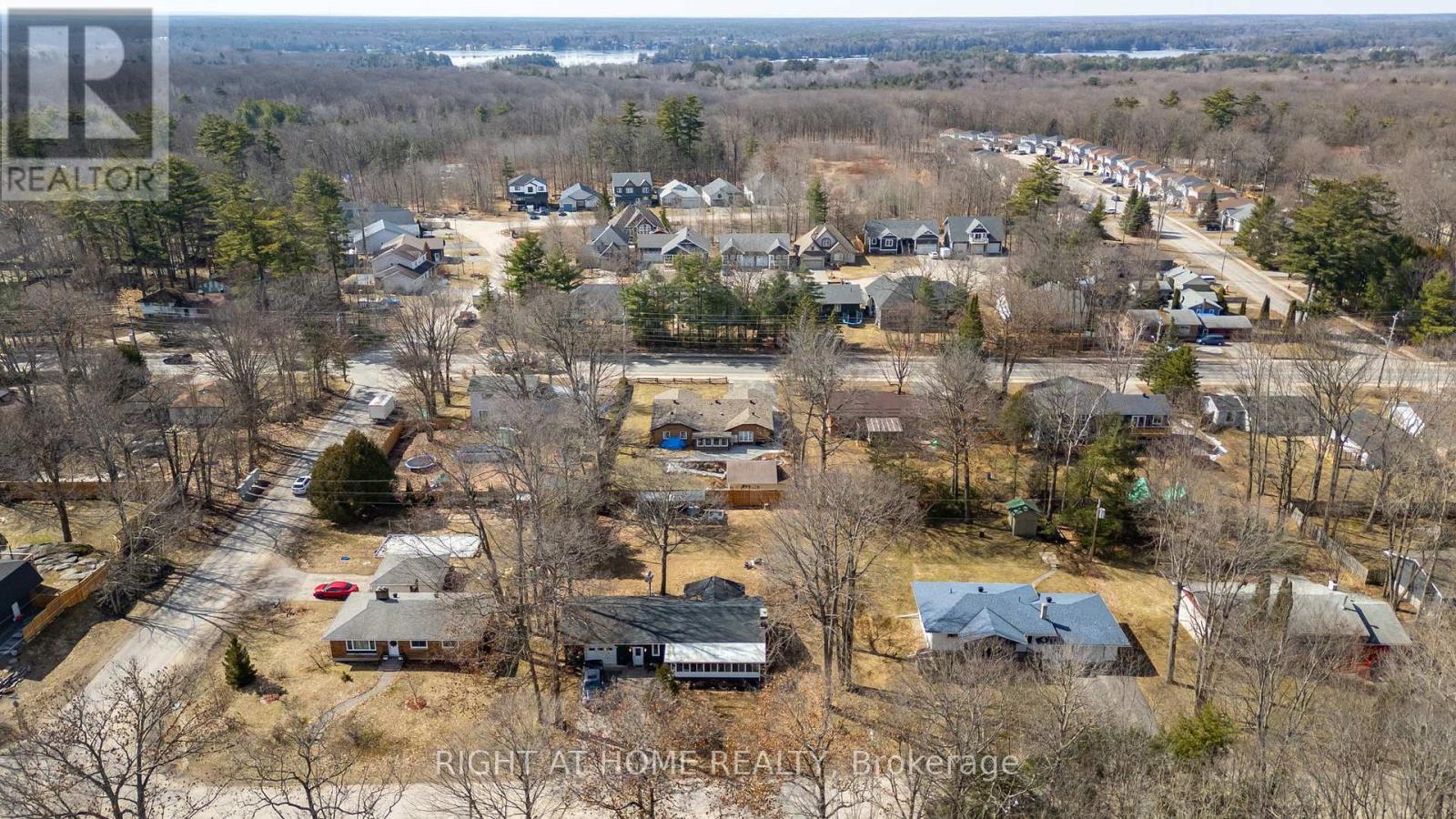215 Wellington Street, Gravenhurst, Ontario  P1P 1B2 - Photo 38 - X12202514