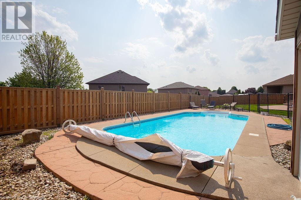 177 Claudette Gate, Hamilton, Ontario  L9B 2J9 - Photo 7 - 40738716
