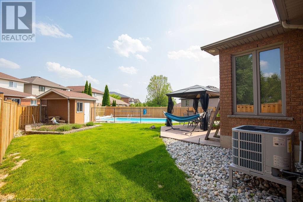 177 Claudette Gate, Hamilton, Ontario  L9B 2J9 - Photo 10 - 40738716