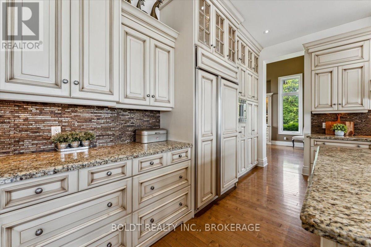 850 Lakeshore Road, Niagara-On-The-Lake, Ontario  L0S 1J0 - Photo 8 - X12207656