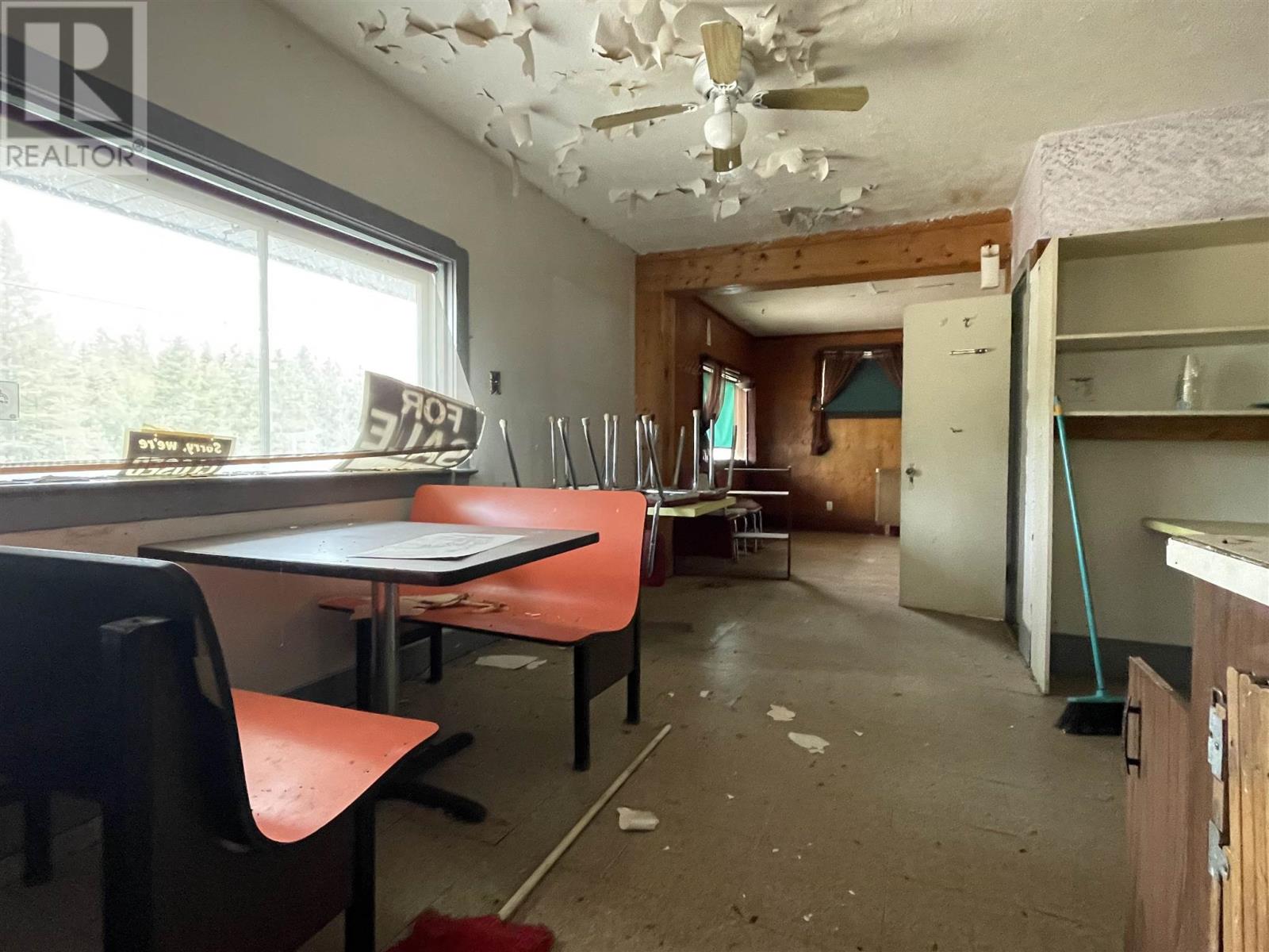 5891 Hwy 61, Thunder Bay, Ontario  P7L 0A7 - Photo 3 - TB251593