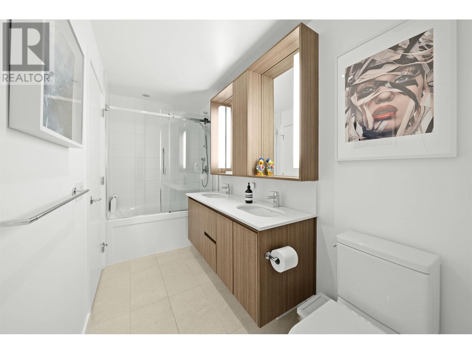 203 516 Foster Avenue, Coquitlam, British Columbia  V3J 0H8 - Photo 8 - R3012952