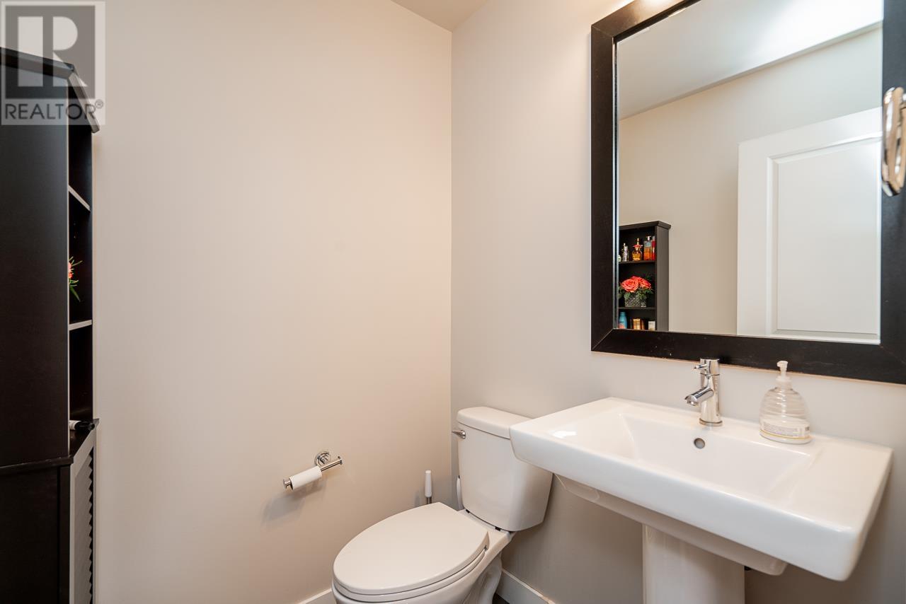 122 1480 Southview Street, Coquitlam, British Columbia  V3E 0G5 - Photo 16 - R3012975
