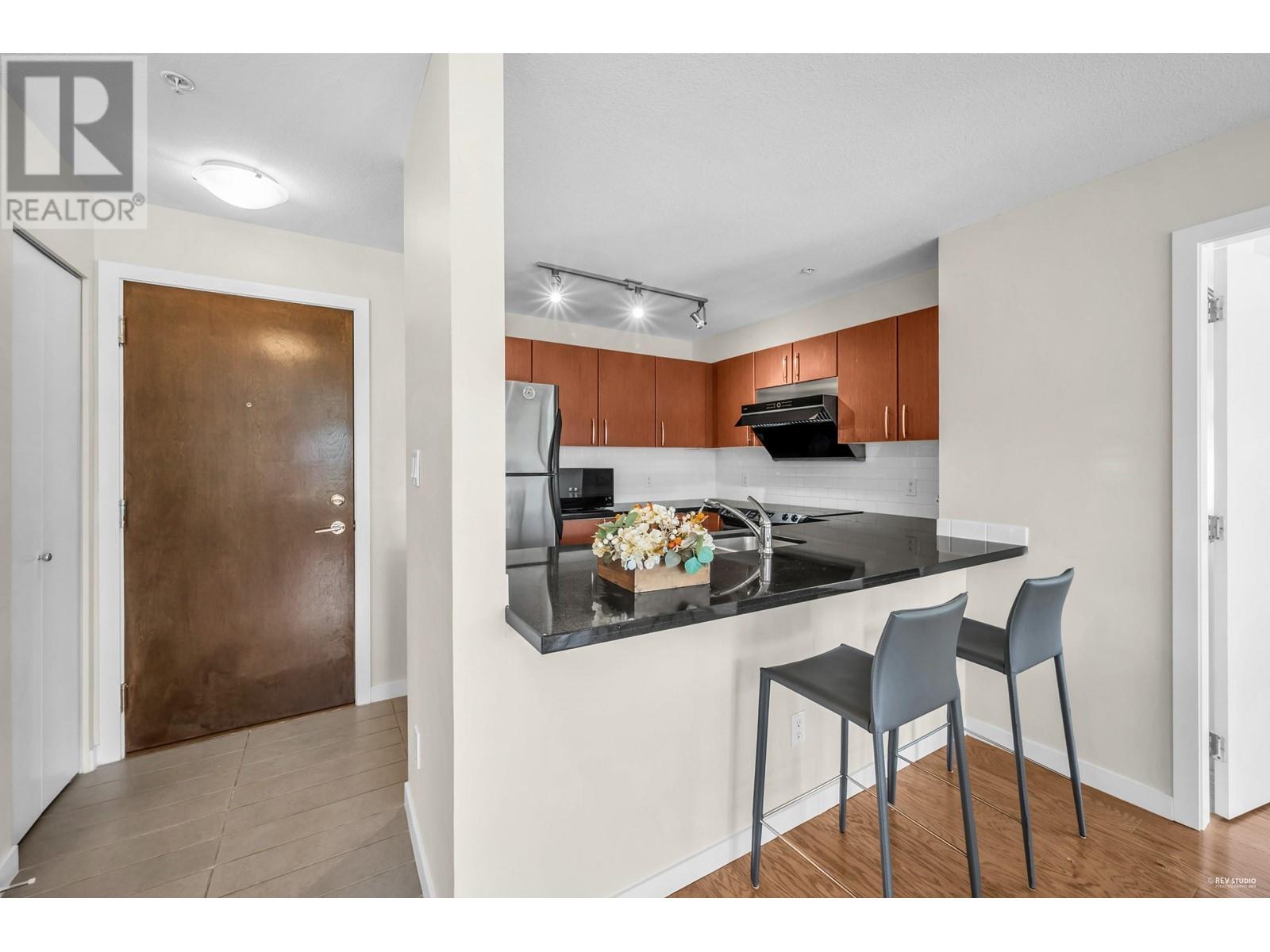 302 7339 Macpherson Avenue, Burnaby, British Columbia  V5J 0B1 - Photo 6 - R3012990