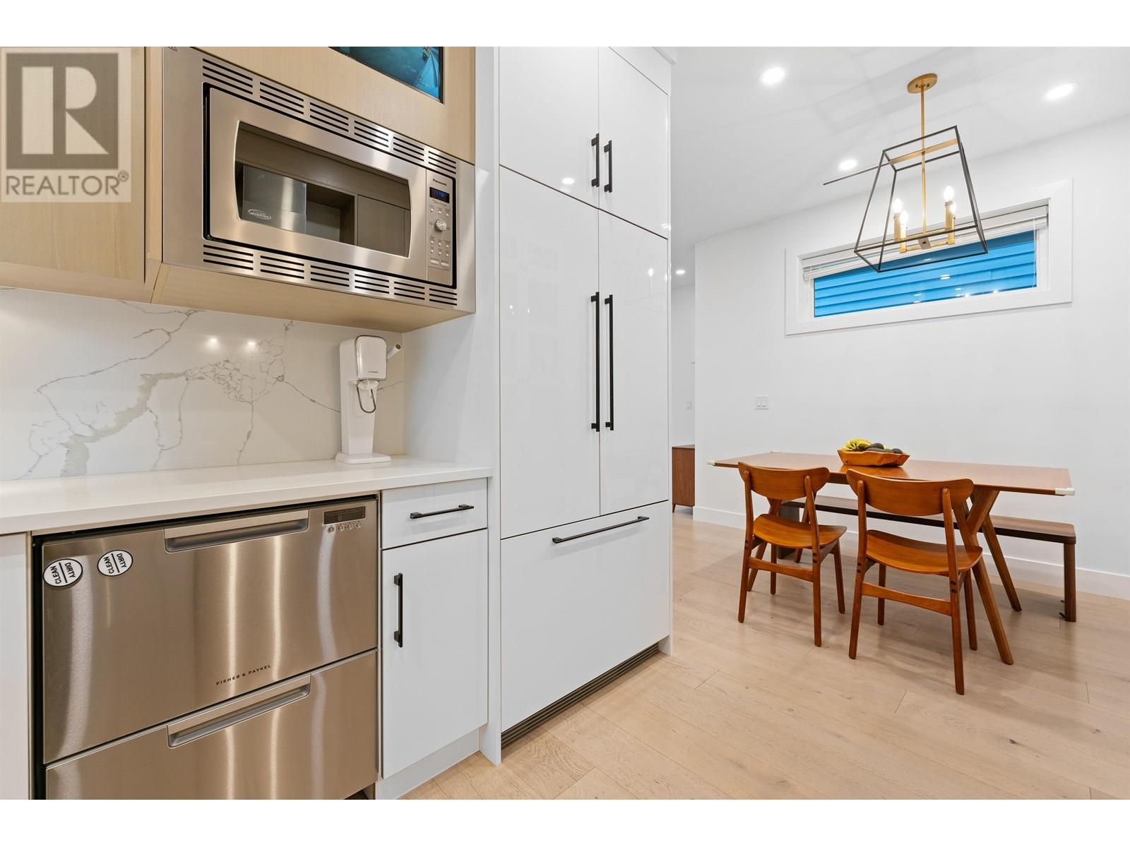 978 E 13th Avenue, Vancouver, British Columbia  V5T 2L6 - Photo 17 - R3013017