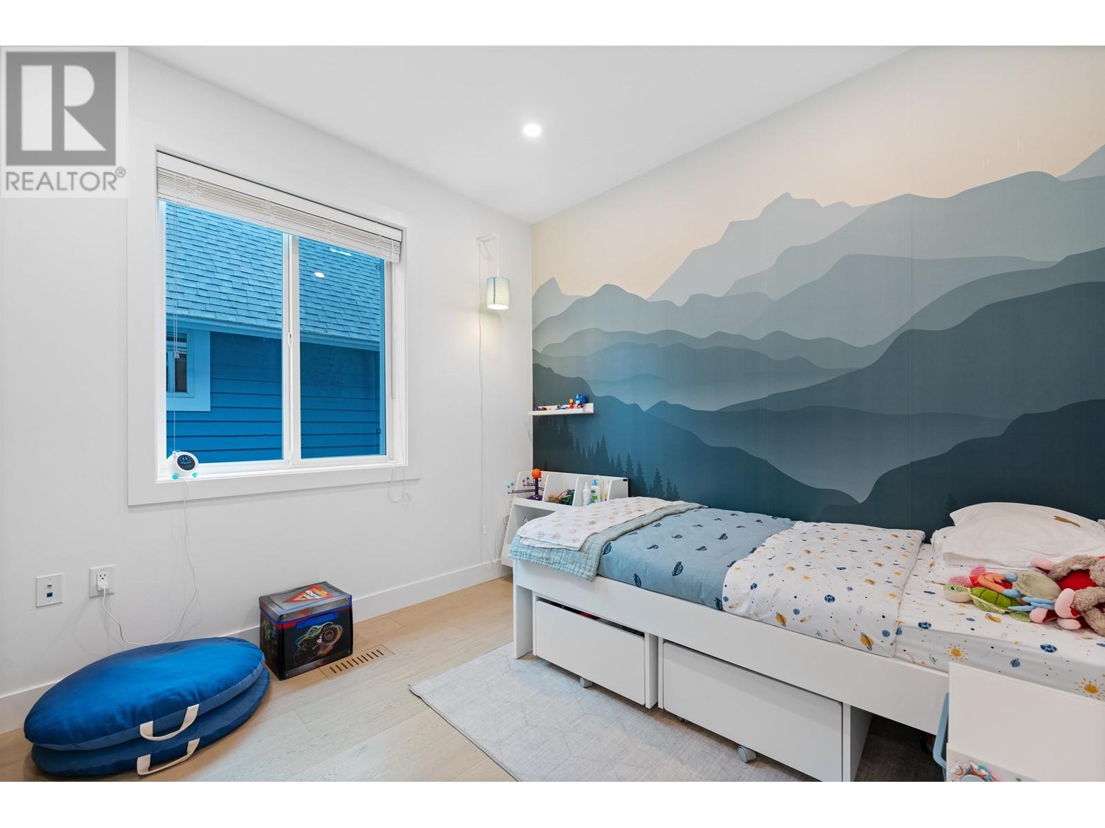 978 E 13th Avenue, Vancouver, British Columbia  V5T 2L6 - Photo 25 - R3013017