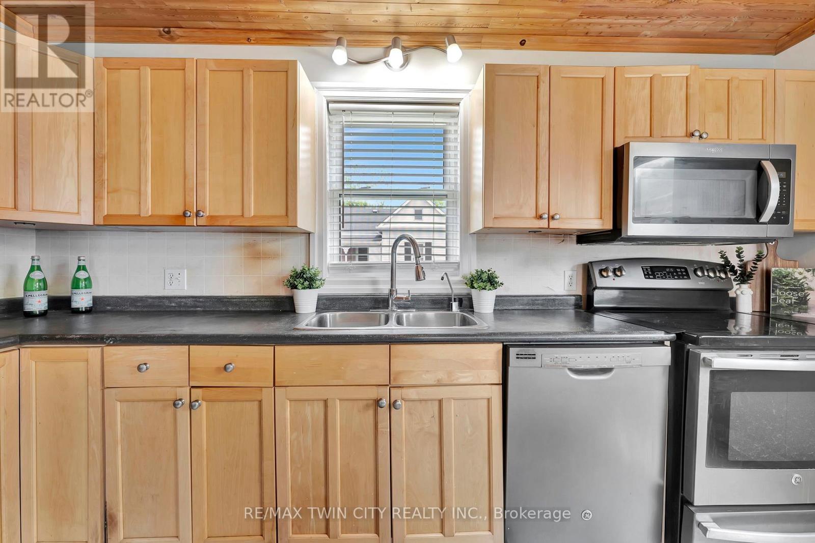 123 Blandford Street, East Zorra-Tavistock, Ontario  N0J 1M0 - Photo 15 - X12207502