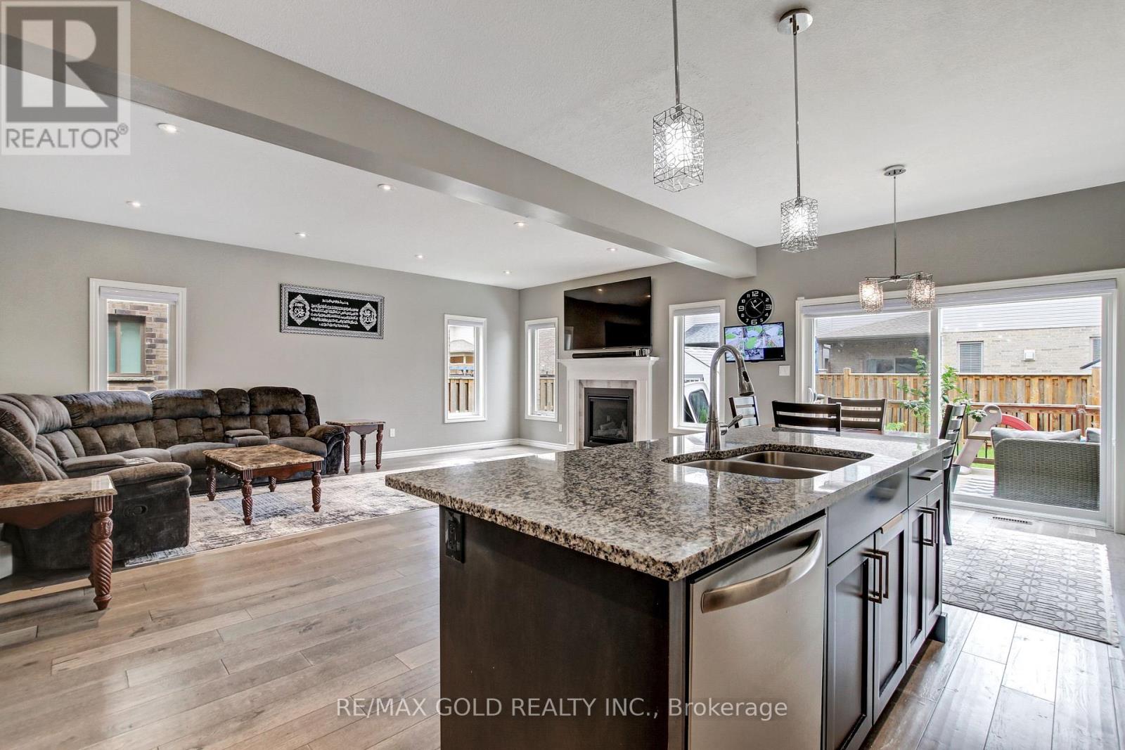 3050 Tokala Trail, London North (North S), Ontario  N6G 0S7 - Photo 11 - X12207514