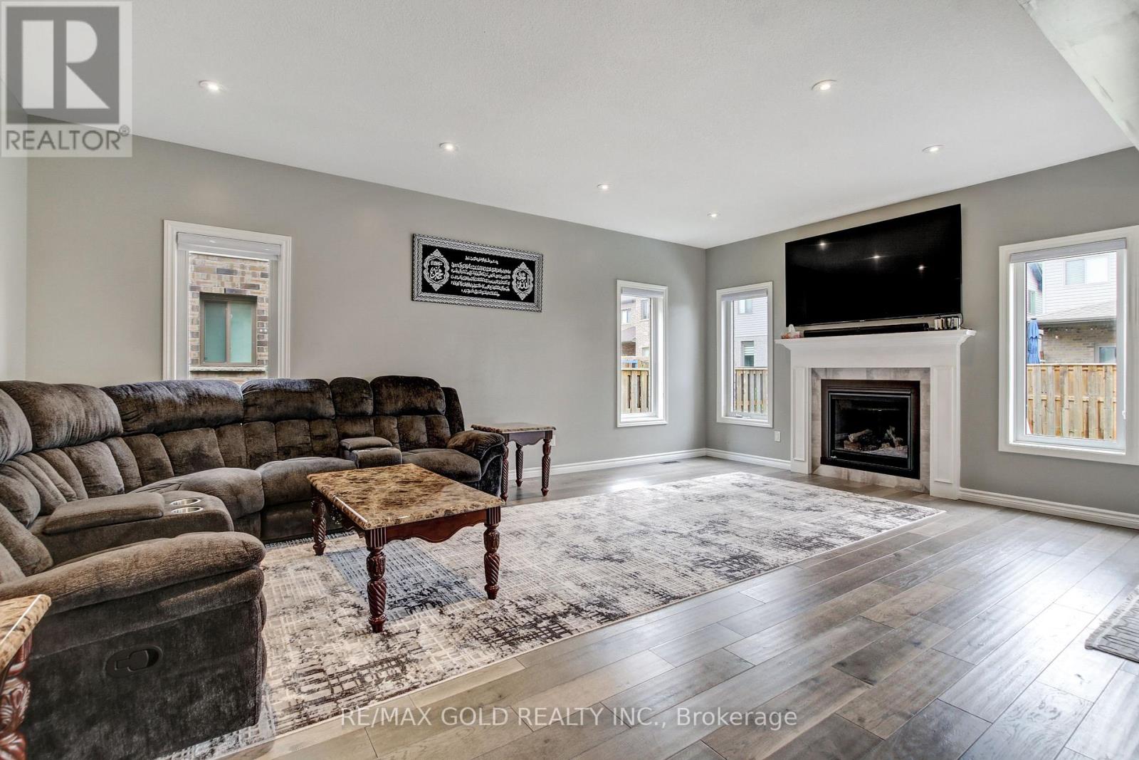 3050 Tokala Trail, London North (North S), Ontario  N6G 0S7 - Photo 7 - X12207514
