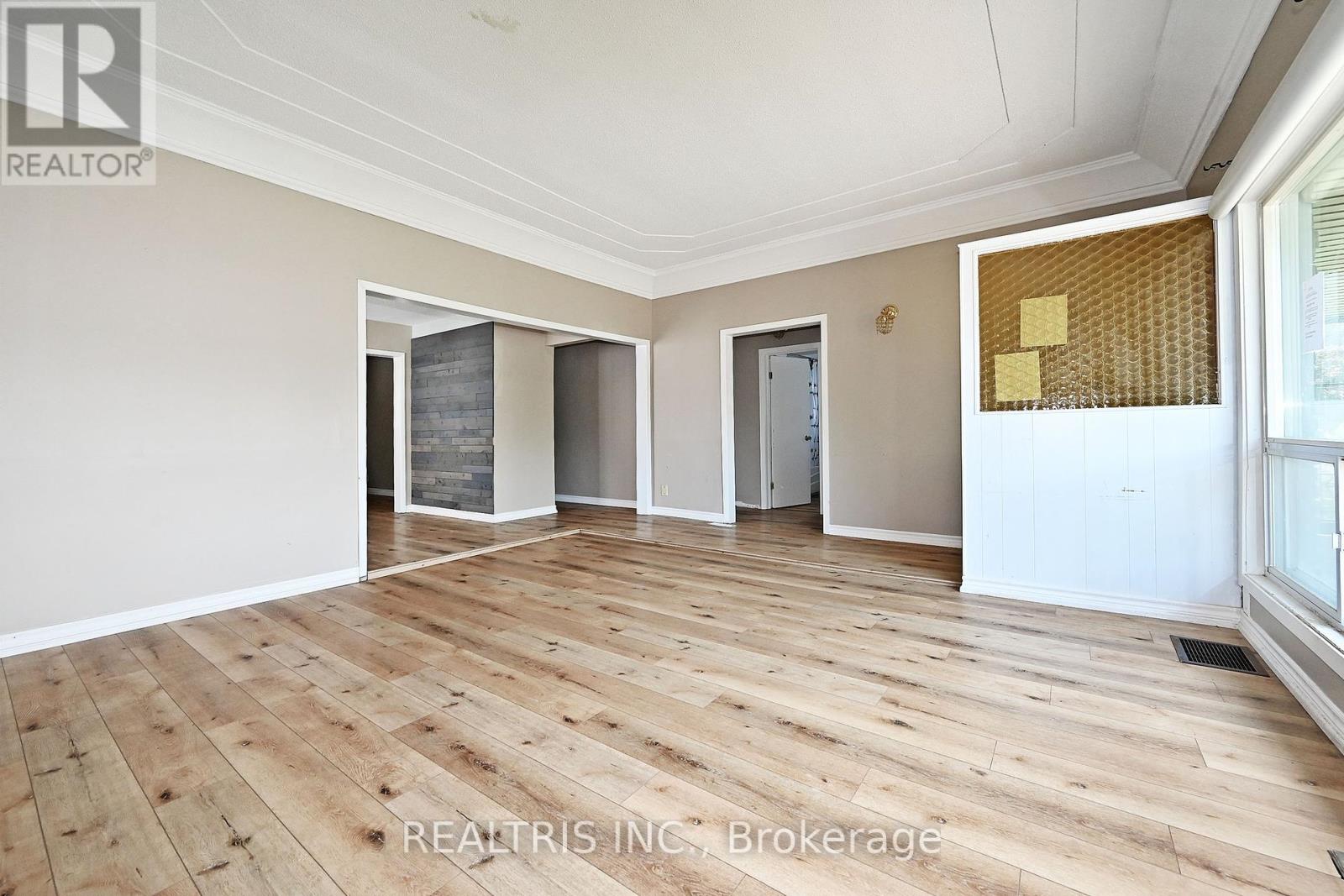 6 Lucerne Place, St. Catharines, Ontario  L2P 2E8 - Photo 10 - X12207560