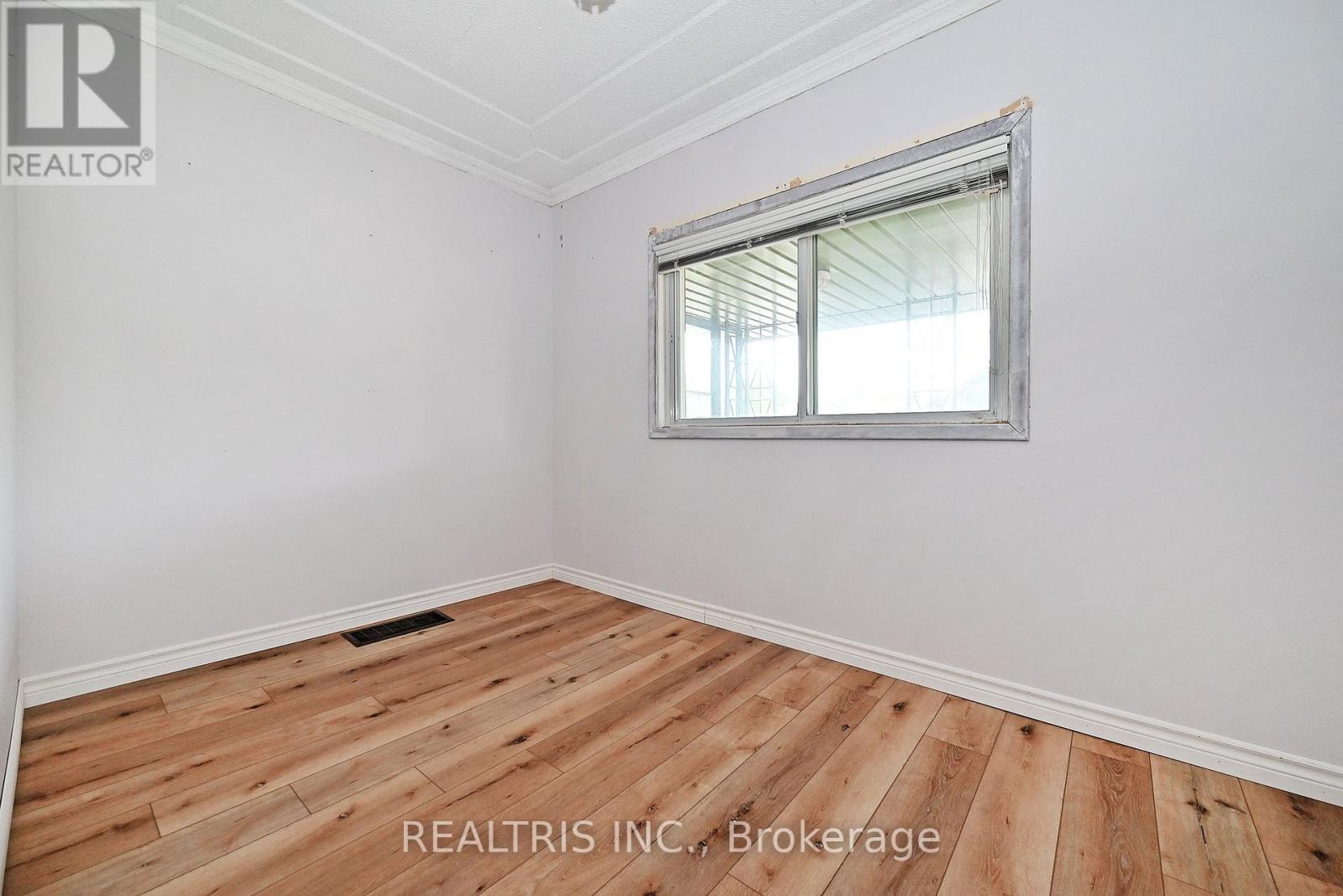 6 Lucerne Place, St. Catharines, Ontario  L2P 2E8 - Photo 25 - X12207560