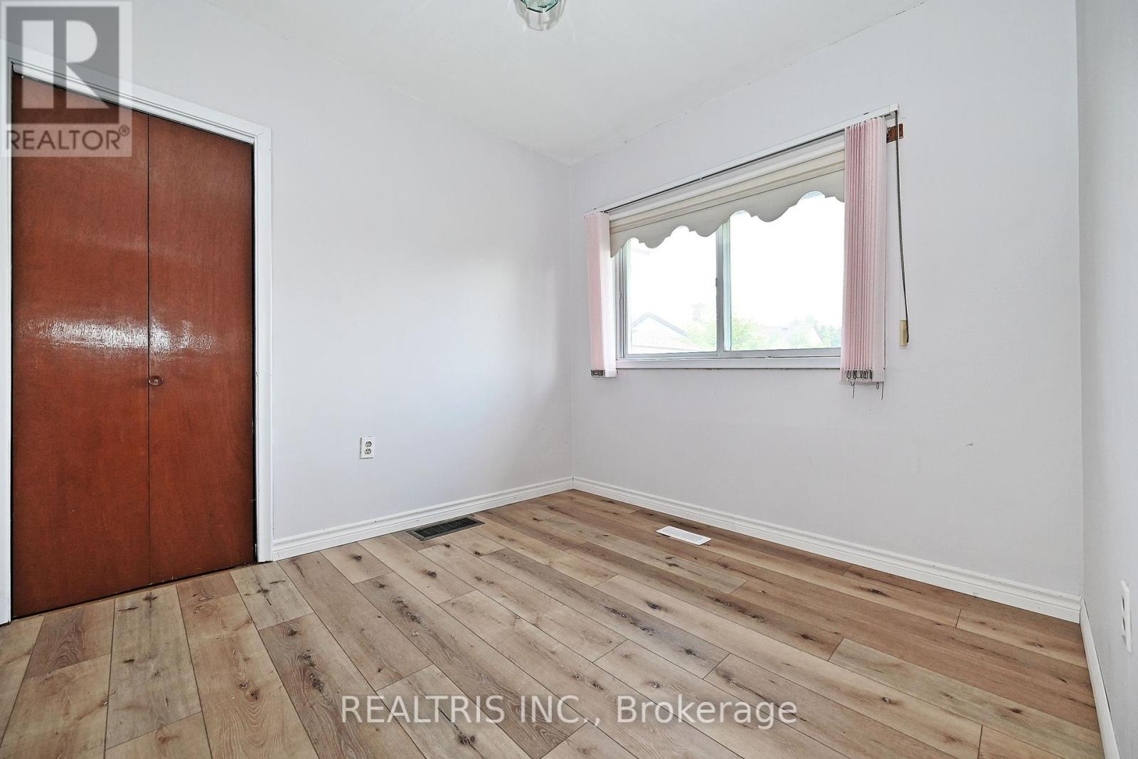 6 Lucerne Place, St. Catharines, Ontario  L2P 2E8 - Photo 26 - X12207560