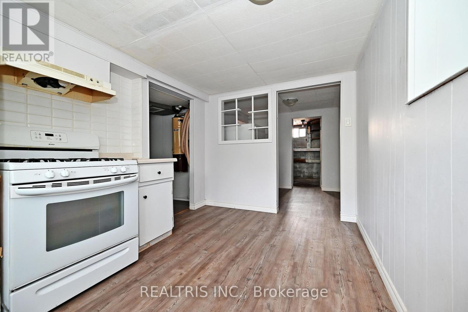 6 Lucerne Place, St. Catharines, Ontario  L2P 2E8 - Photo 36 - X12207560