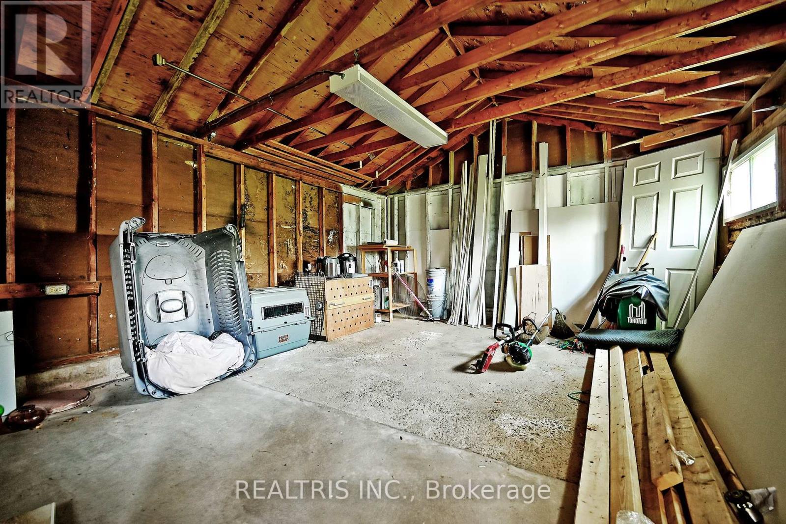 6 Lucerne Place, St. Catharines, Ontario  L2P 2E8 - Photo 47 - X12207560
