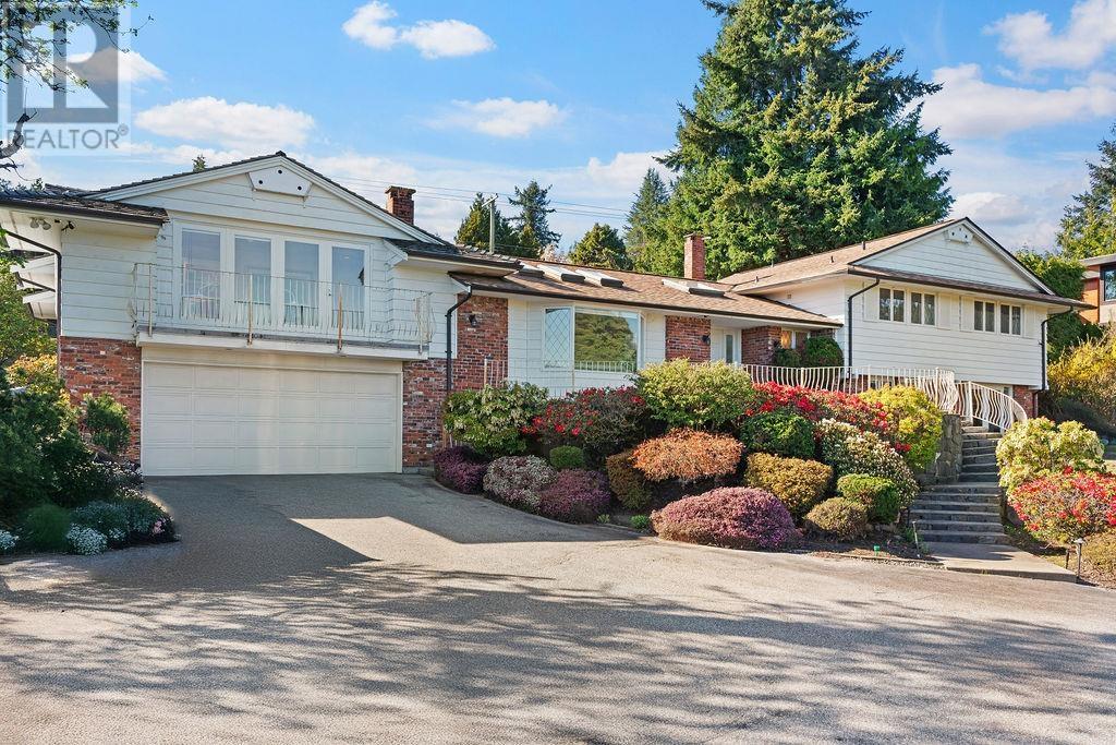 685 King Georges Way, West Vancouver, British Columbia  V7S 1S2 - Photo 2 - R3012972