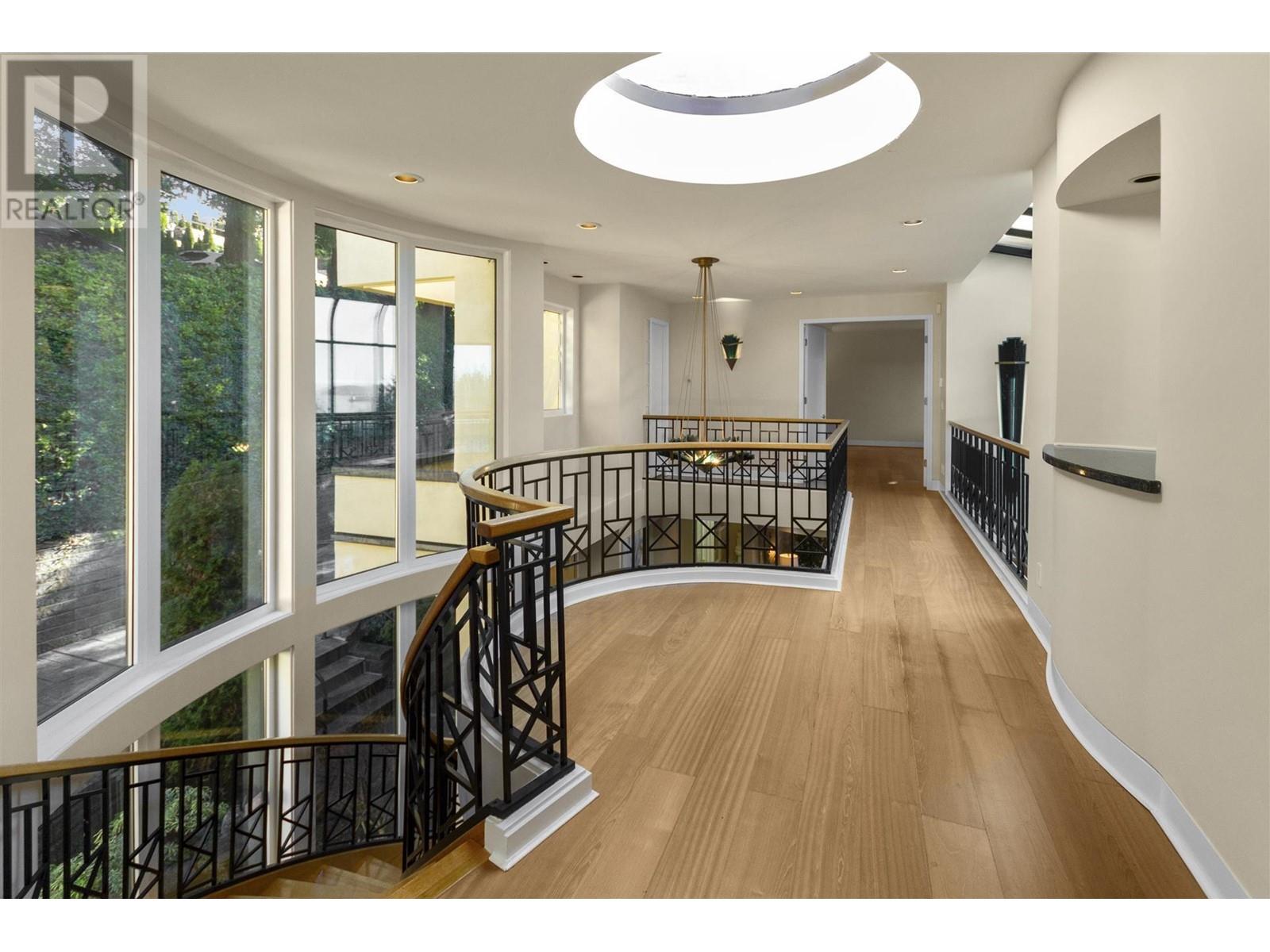 2780 Rosebery Avenue, West Vancouver, British Columbia  V7V 3A2 - Photo 15 - R3013001