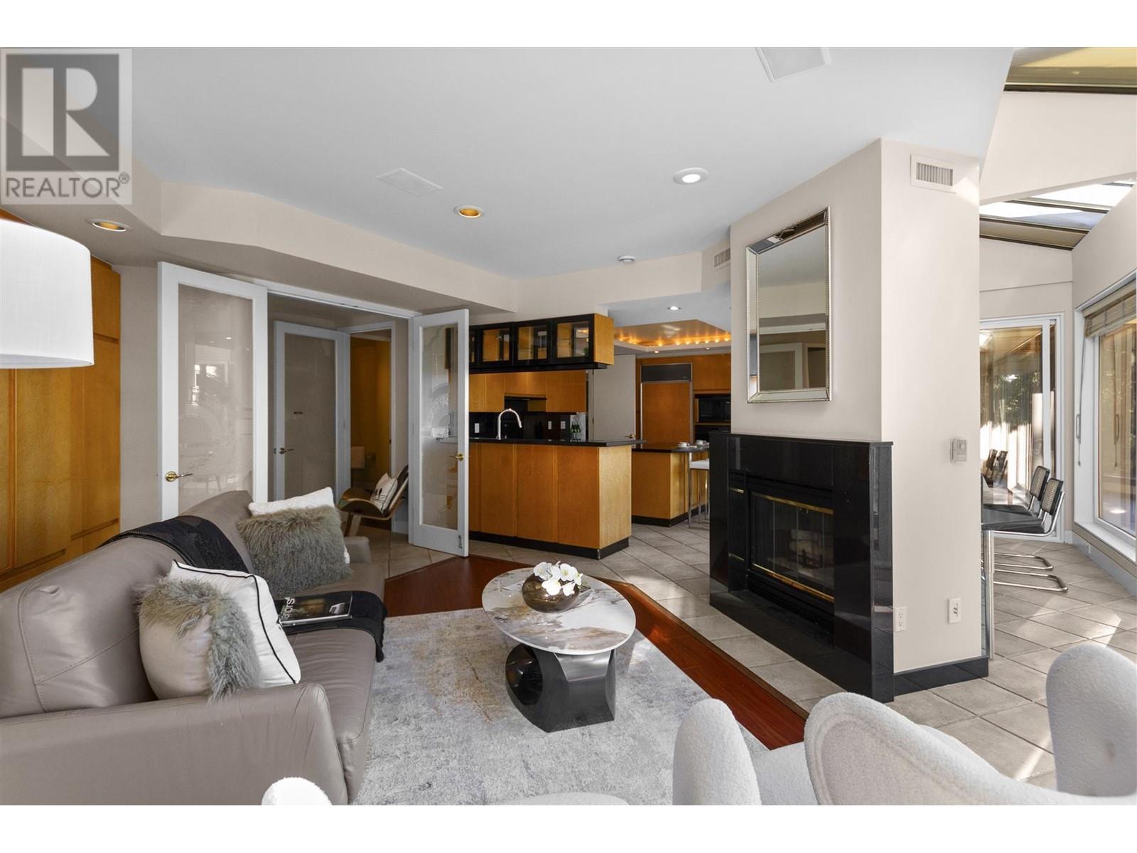 2780 Rosebery Avenue, West Vancouver, British Columbia  V7V 3A2 - Photo 7 - R3013001