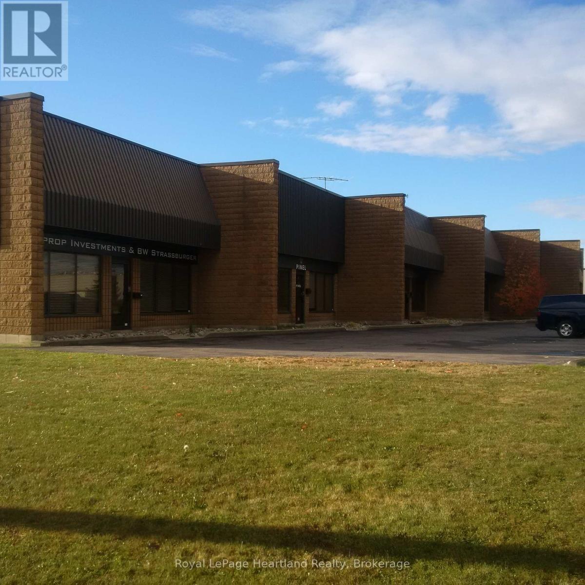 105 NORTHLAND ROAD, Waterloo, Ontario