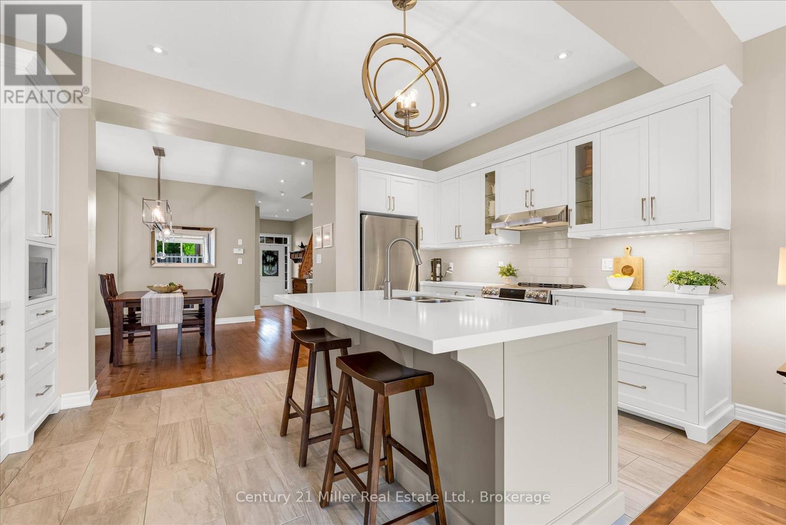 2426 Felhaber Crescent, Oakville, Ontario  L6H 7N8 - Photo 11 - W12197843