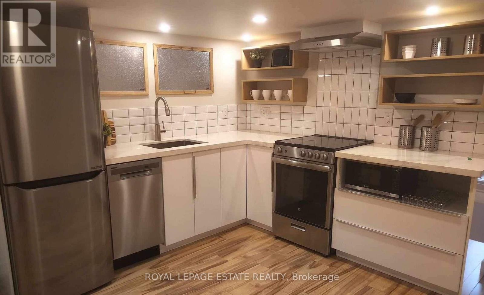 Bsmt - 32 Pape Avenue, Toronto, Ontario  M4M 2V6 - Photo 2 - E12098259