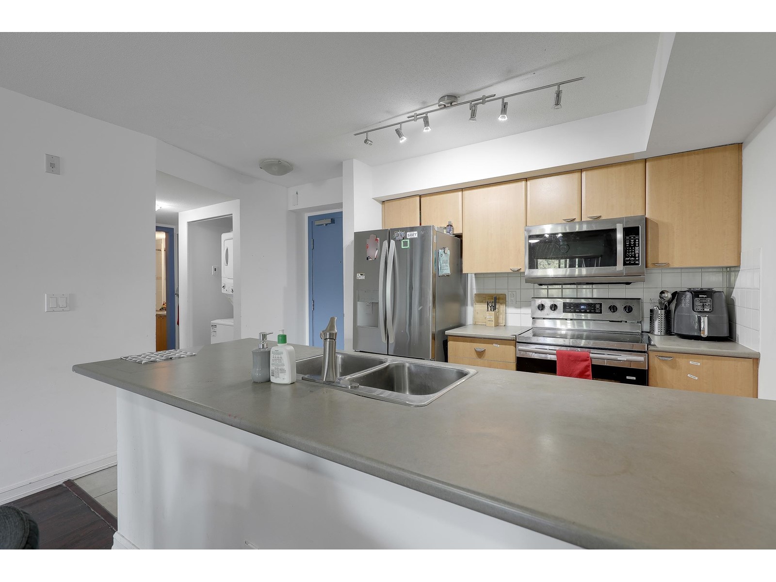 307 10088 148 STREET, surrey, British Columbia