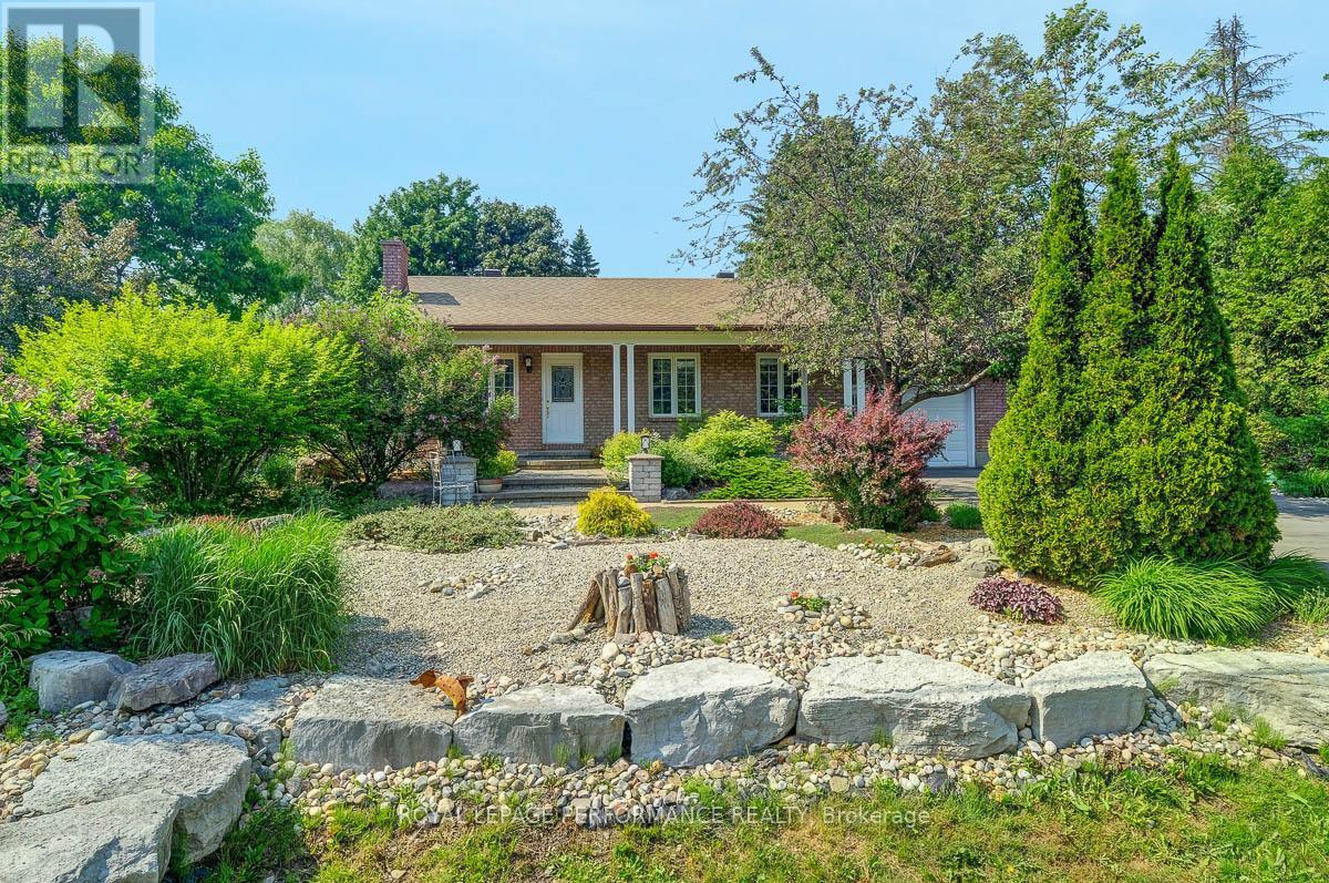 1895 Horizon Drive, Ottawa, Ontario  K0A 3H0 - Photo 2 - X12207677