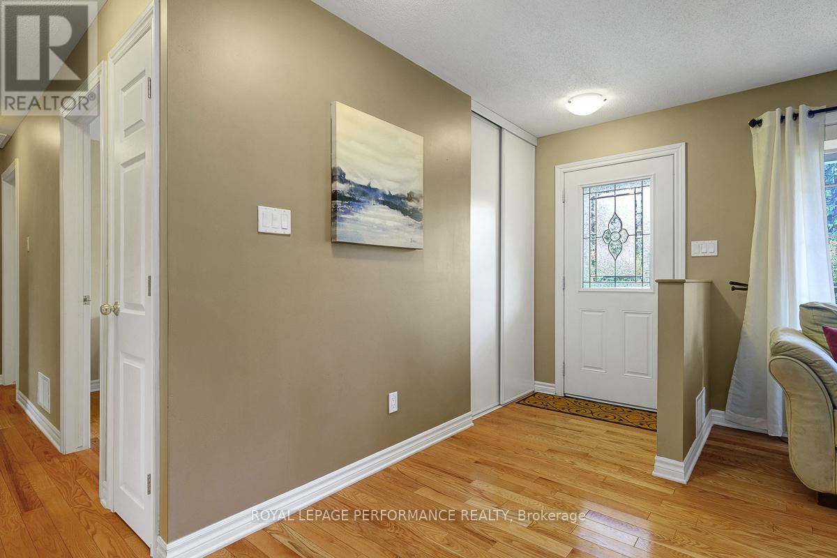 1895 Horizon Drive, Ottawa, Ontario  K0A 3H0 - Photo 5 - X12207677