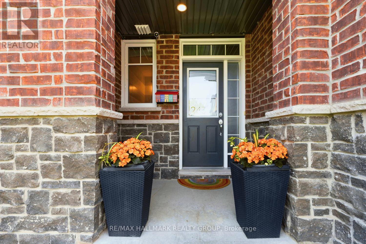 243 Livery Street, Ottawa, Ontario  K2V 0A5 - Photo 3 - X12207687
