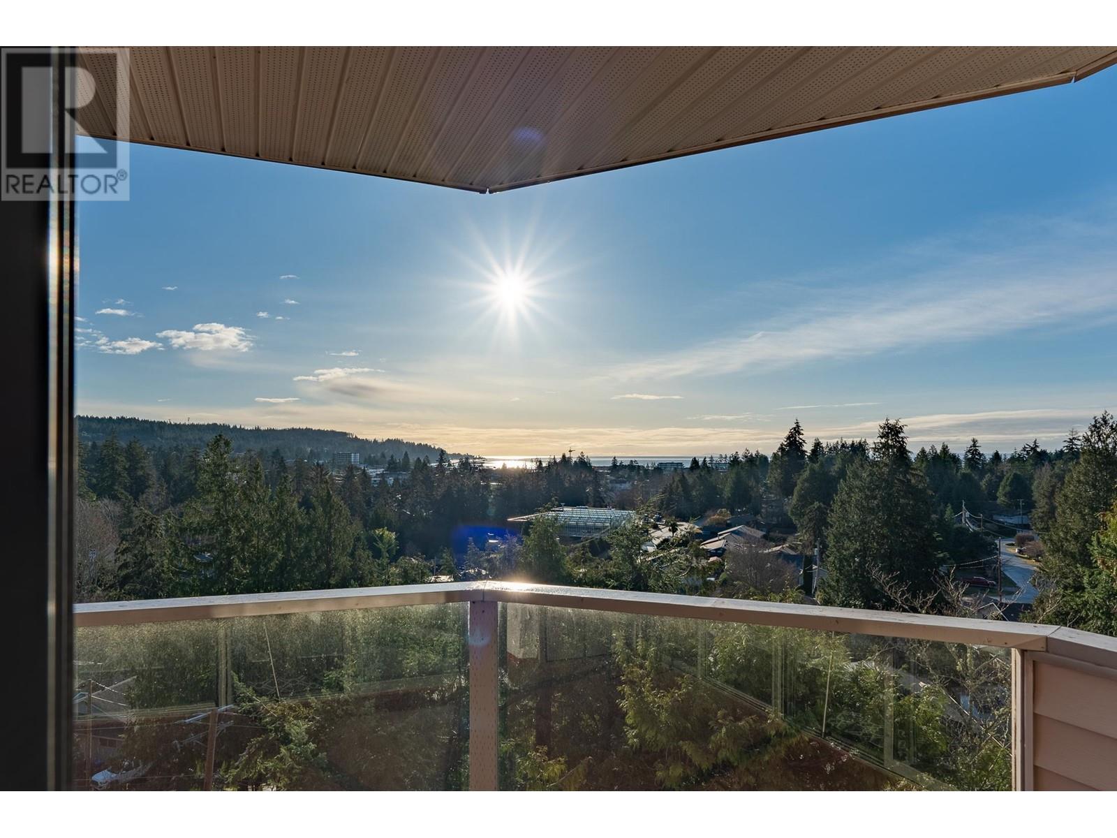 8 5746 MARINE WAY, Sechelt, British Columbia
