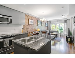 101 6430 194 Street, Surrey, Ca