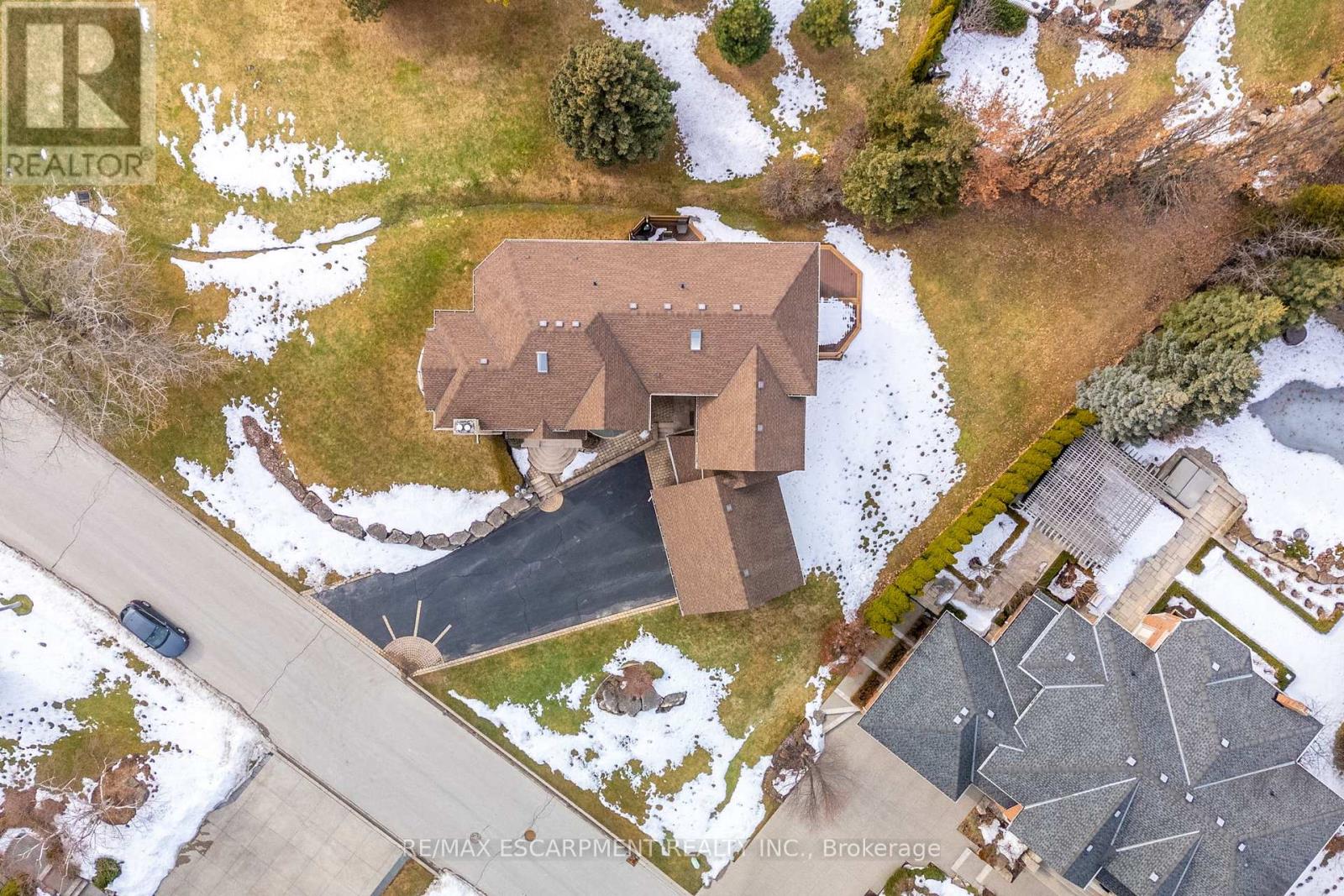 1401 Tamworth Court, Burlington, Ontario  L7P 4V3 - Photo 44 - W12020330