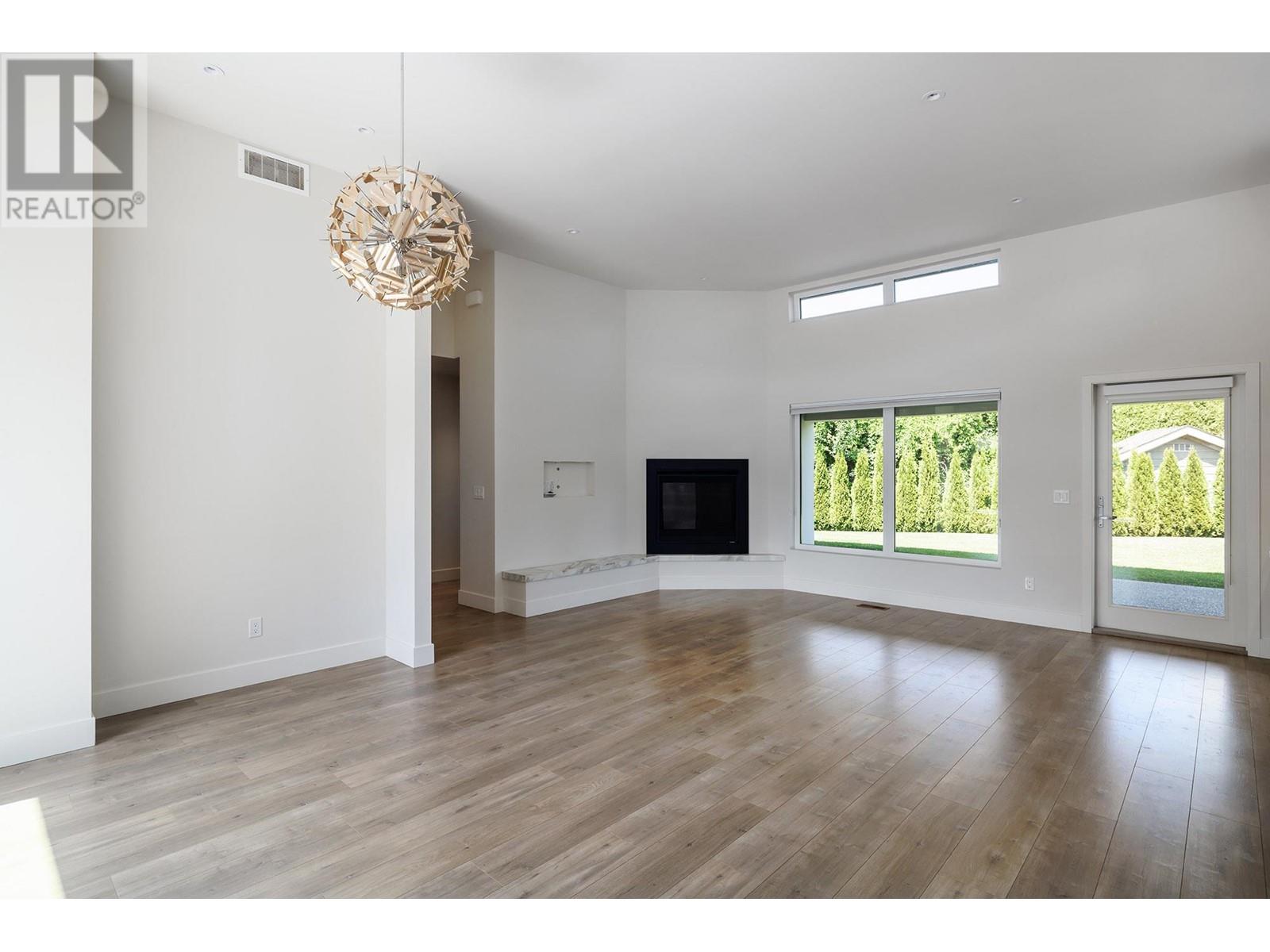 410 Sarsons Road, Kelowna, British Columbia  V1W 1C2 - Photo 11 - 10351393